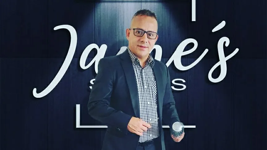 James styles hair salón — Hair salon in Miami